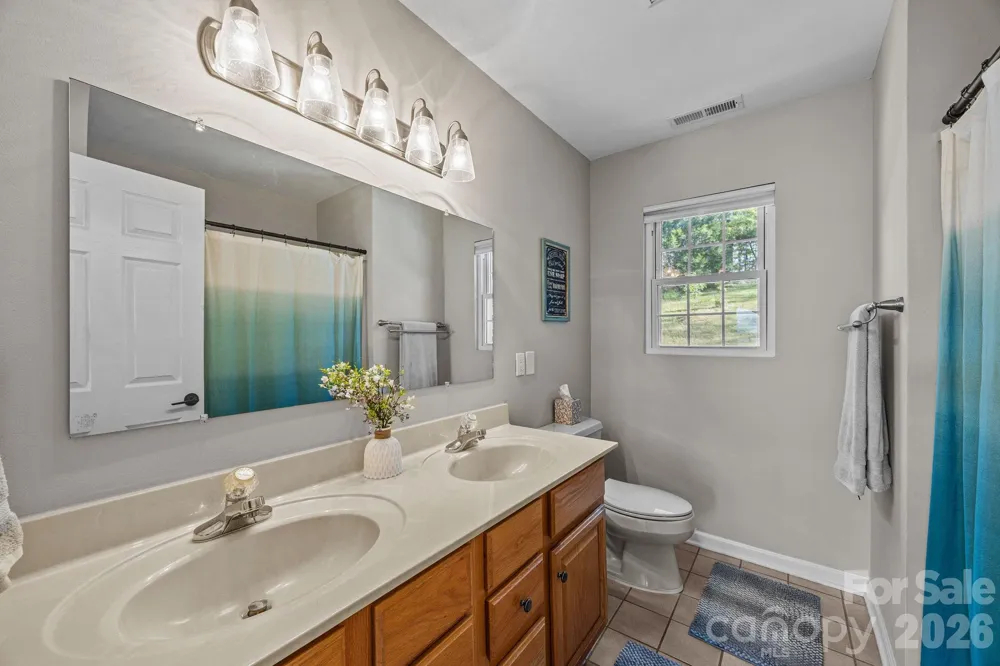 235 Petersburg View Drive Marshall, NC 28753