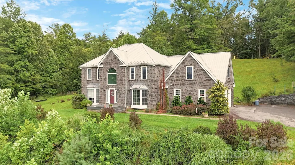 235 Petersburg View Drive Marshall, NC 28753