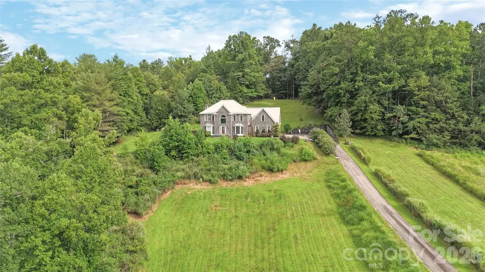 235 Petersburg View Drive Marshall, NC 28753