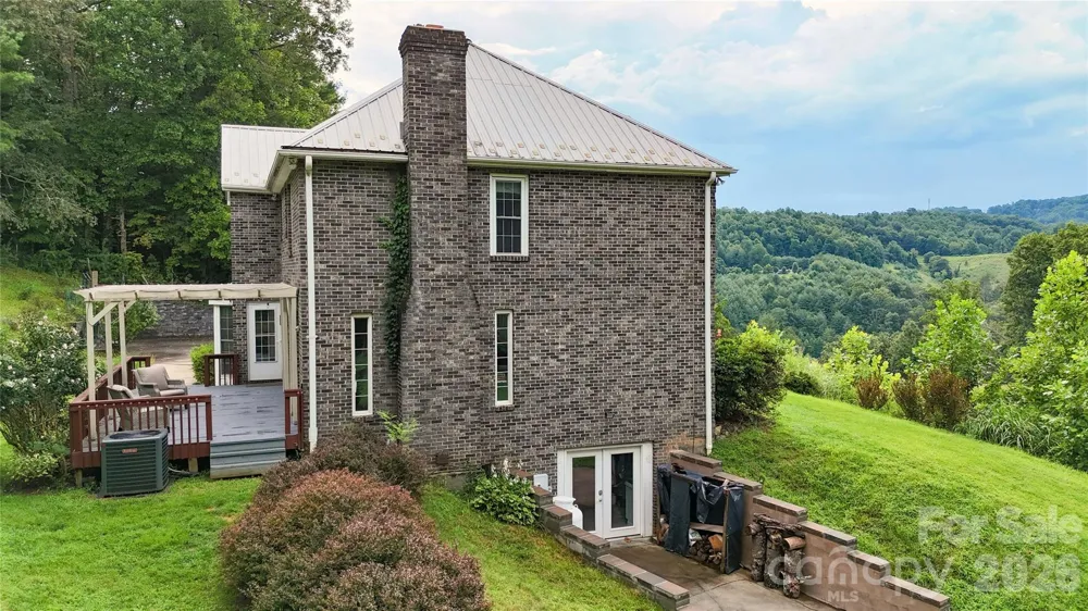 235 Petersburg View Drive Marshall, NC 28753