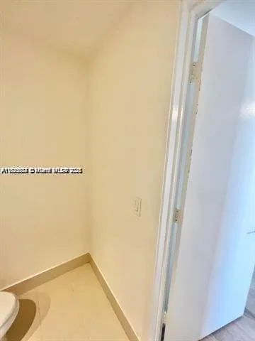 45 SW 9th St #3009 Miami, FL 33130