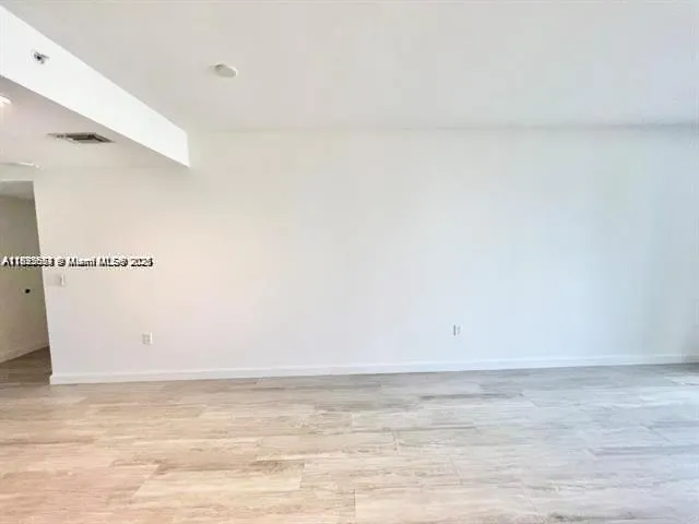 45 SW 9th St #3009 Miami, FL 33130