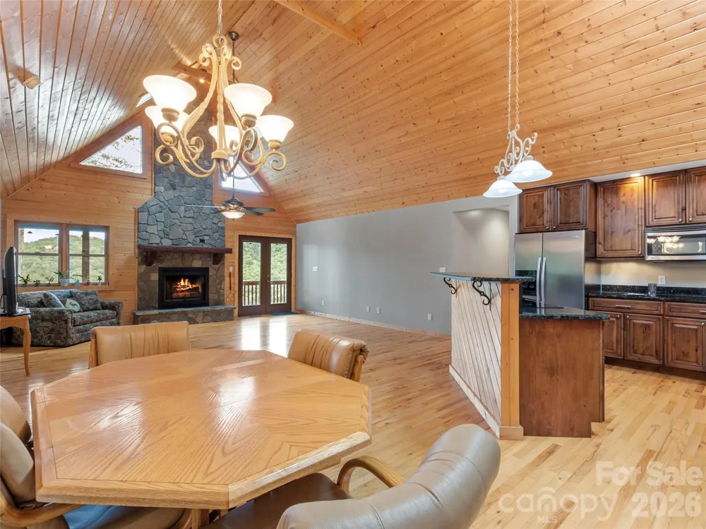 346 Appaloosa Trail Burnsville, NC 28714