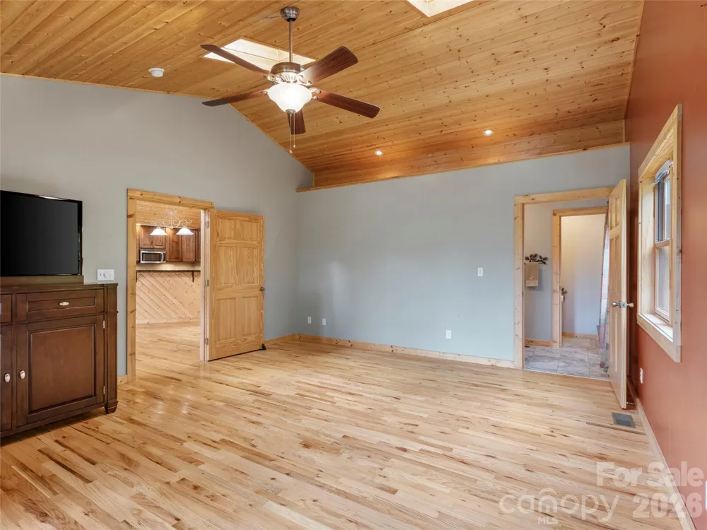 346 Appaloosa Trail Burnsville, NC 28714