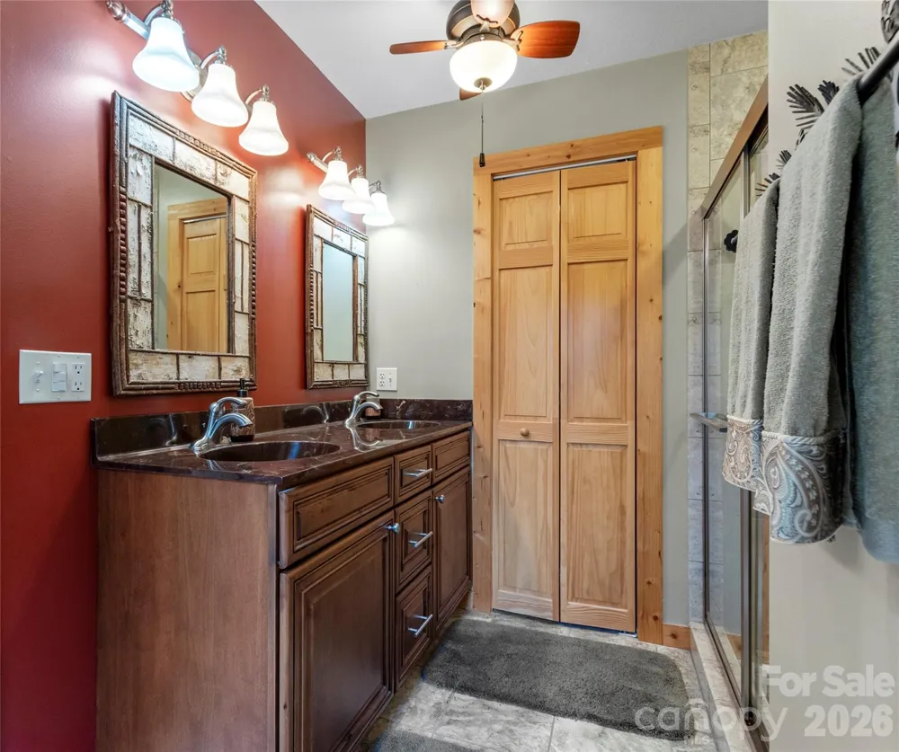 346 Appaloosa Trail Burnsville, NC 28714