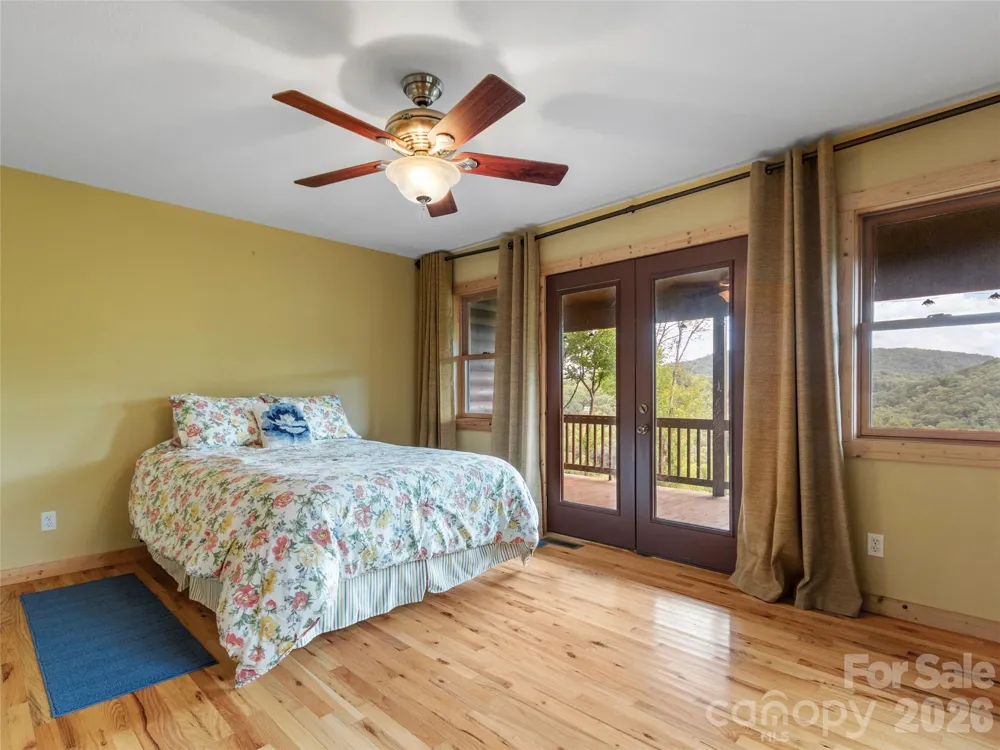 346 Appaloosa Trail Burnsville, NC 28714