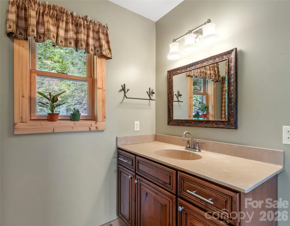 346 Appaloosa Trail Burnsville, NC 28714