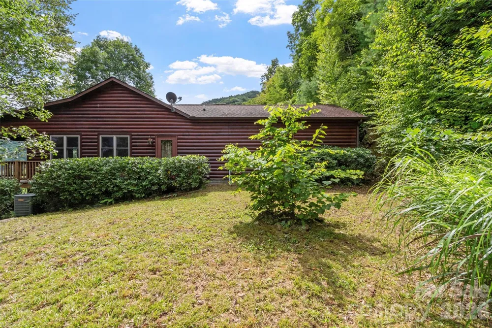 346 Appaloosa Trail Burnsville, NC 28714