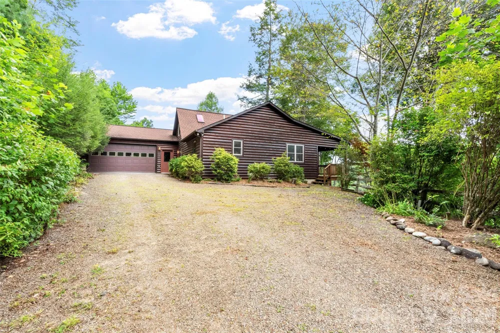 346 Appaloosa Trail Burnsville, NC 28714