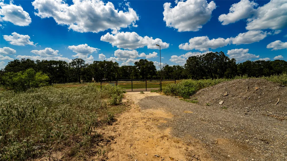 3980 Fm 3158 Dale, TX 78616