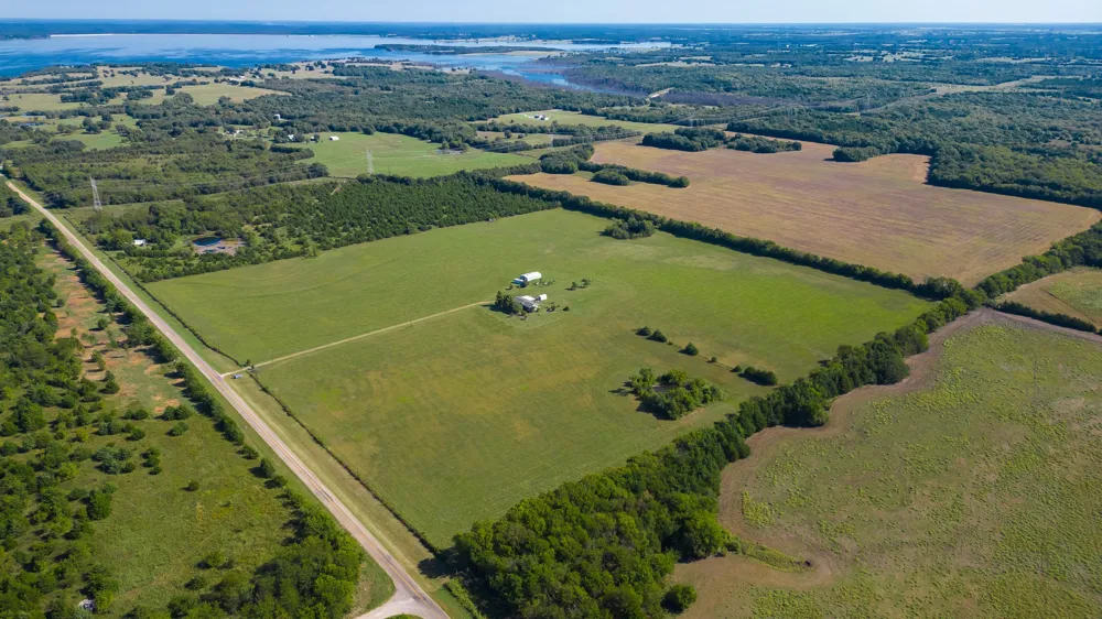 5484 Fm 1743 Windom, TX 75492