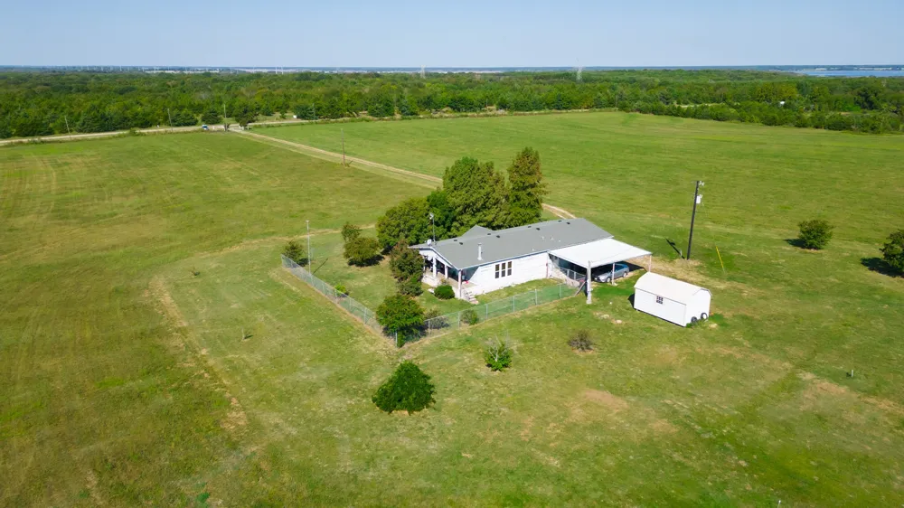 5484 Fm 1743 Windom, TX 75492