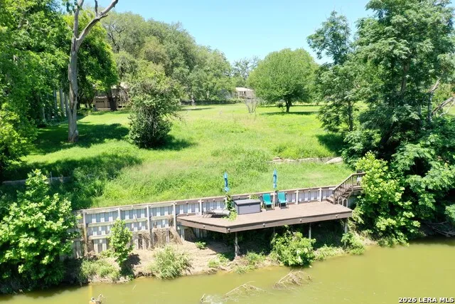 38 E Hampton Seguin, TX 78155