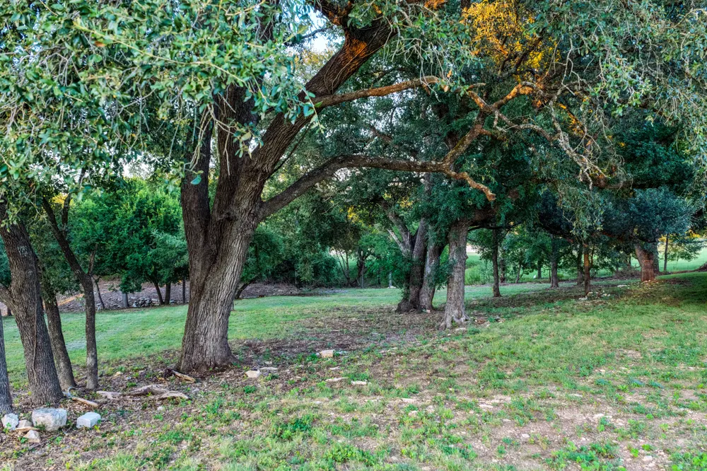 654 Creekside Drive Belton, TX 76513