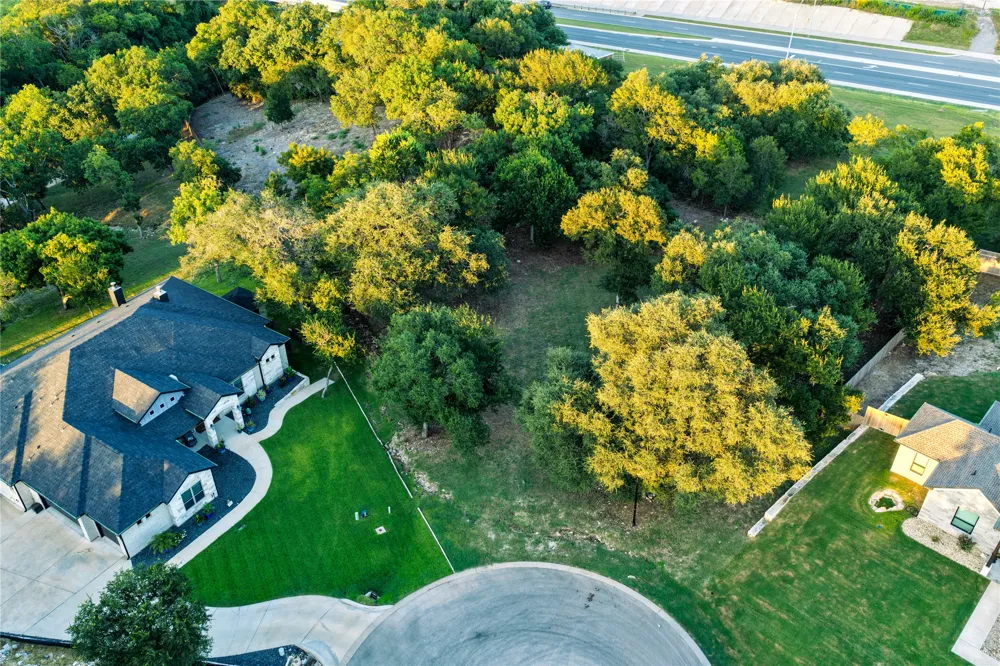 654 Creekside Drive Belton, TX 76513
