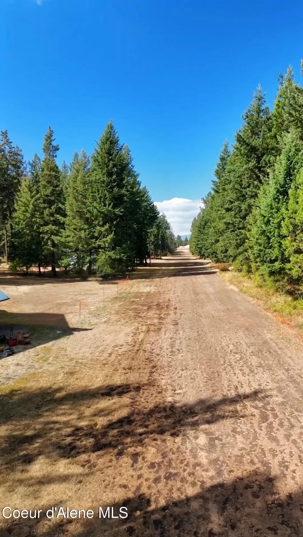 8599 E Apache Trail Athol, ID 83801