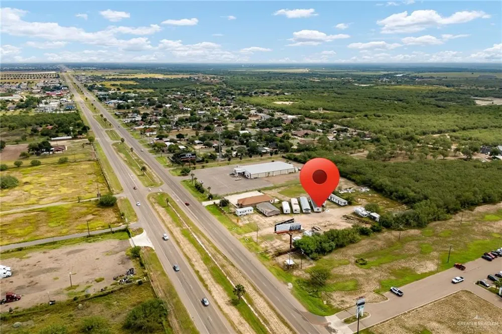 1012 Expressway 83 La Joya, TX 78560