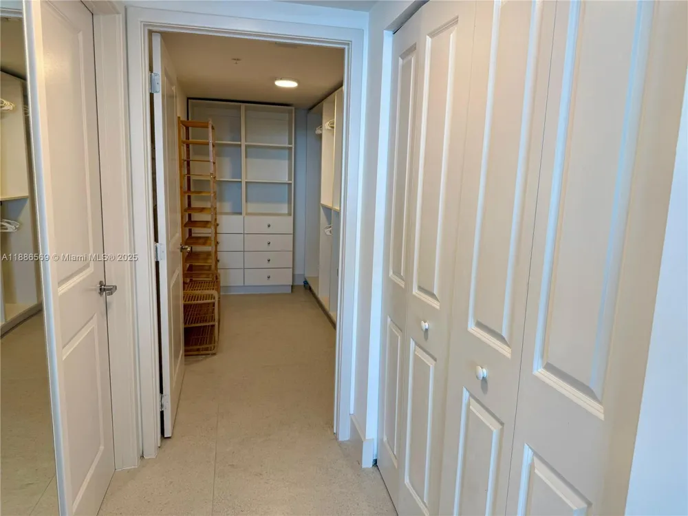 400 Sunny Isles Blvd #916 Sunny Isles Beach, FL 33160