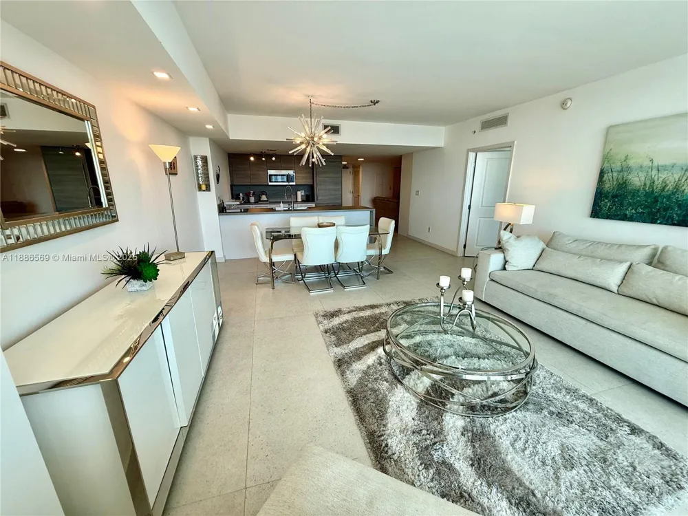 400 Sunny Isles Blvd #916 Sunny Isles Beach, FL 33160