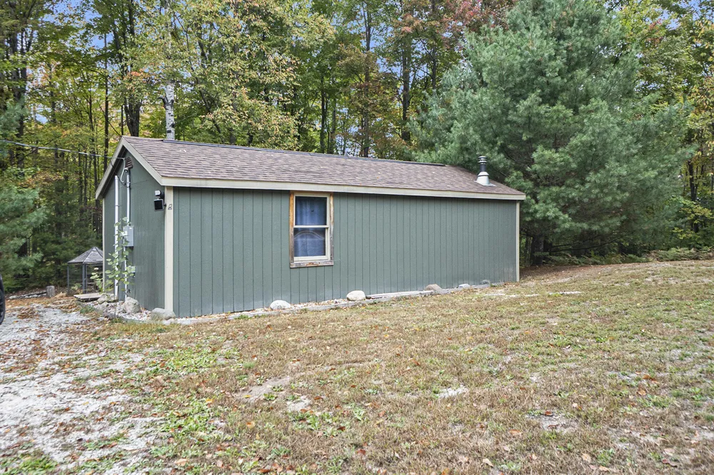 2697 176th Avenue Walkerville, MI 49459