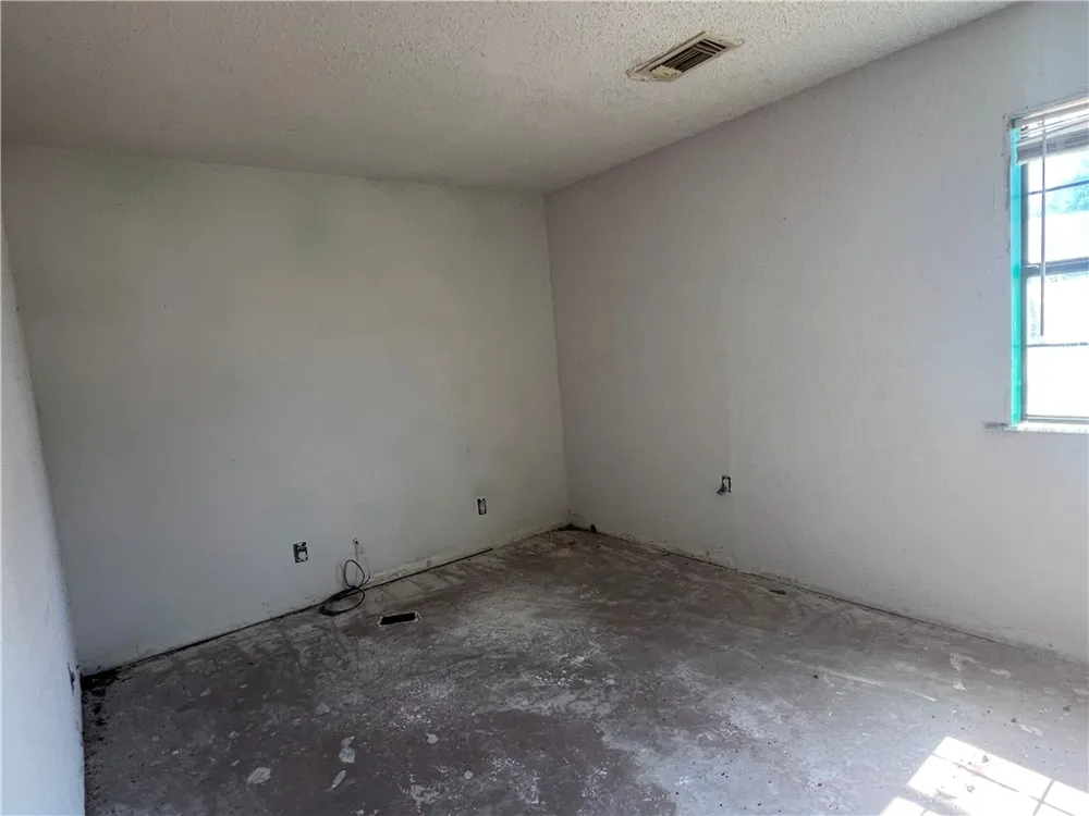 129 Mystic Drive George West, TX 78022