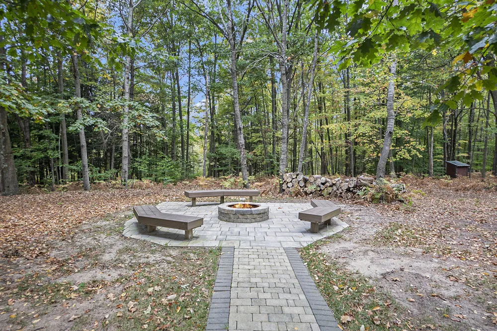 2697 176th Avenue Leavitt Township, MI 49459