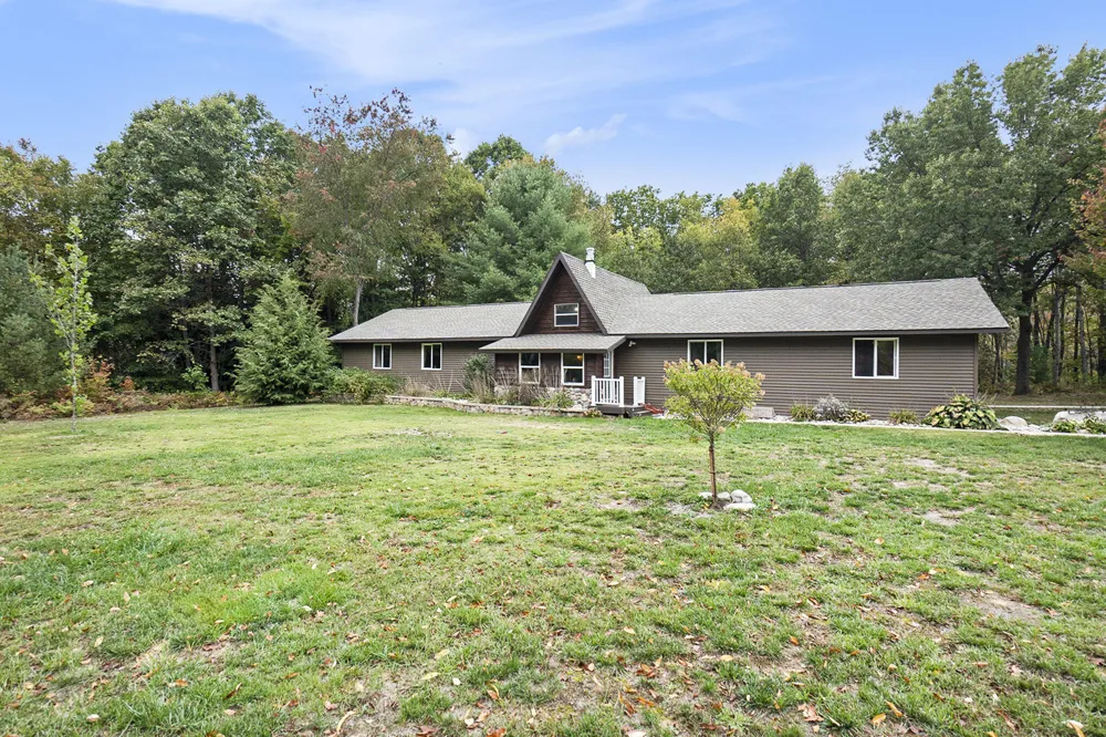 2697 176th Avenue Leavitt Township, MI 49459
