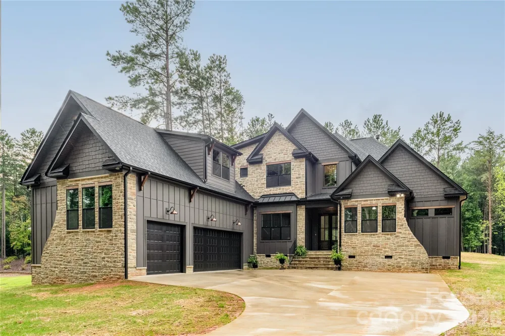 4488 Mirror Lake Drive Catawba, NC 28609