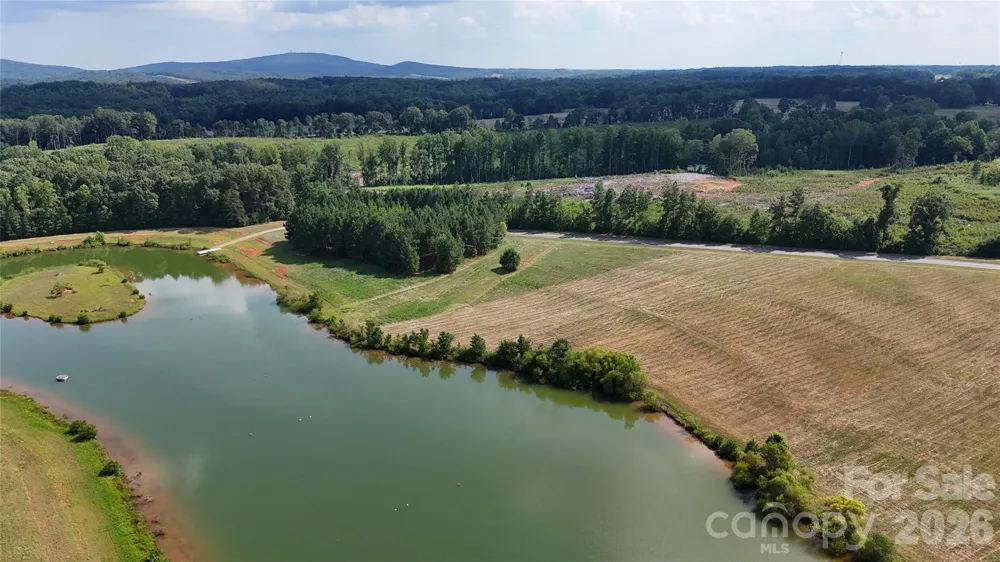 4488 Mirror Lake Drive Catawba, NC 28609