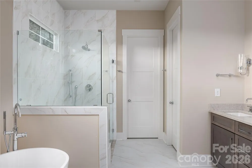 4488 Mirror Lake Drive Catawba, NC 28609