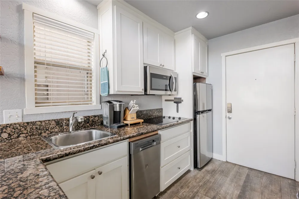 3005 Upcreek Alley #4 Strawn, TX 76475