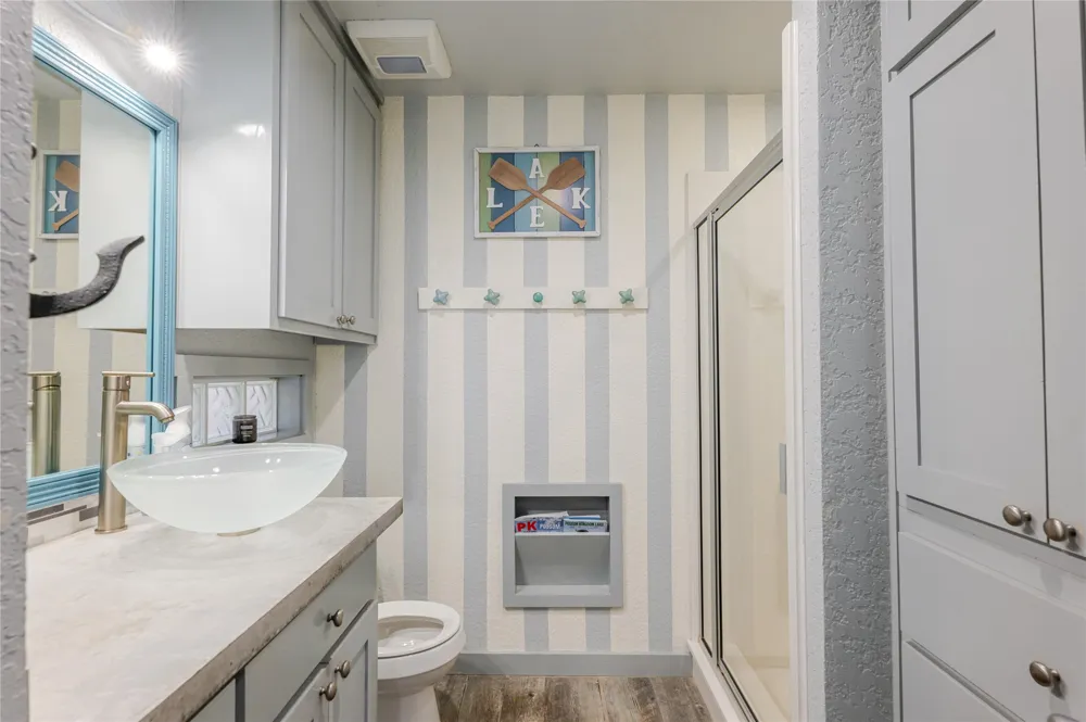 3005 Upcreek Alley #4 Strawn, TX 76475