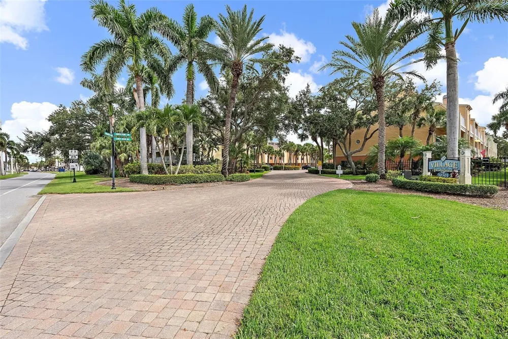 551 SANDY HOOK ROAD Treasure Island, FL 33706