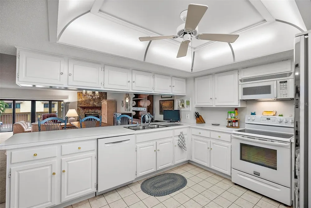 551 SANDY HOOK ROAD Treasure Island, FL 33706