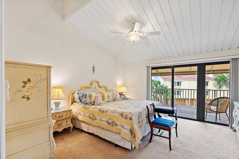 551 SANDY HOOK ROAD Treasure Island, FL 33706