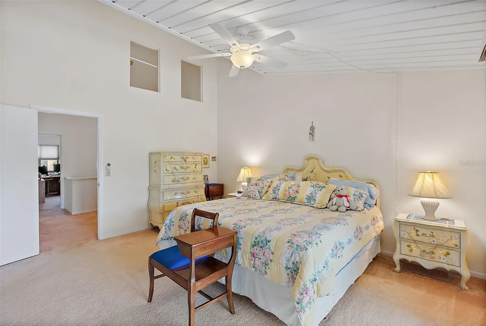 551 SANDY HOOK ROAD Treasure Island, FL 33706