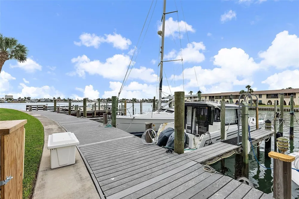 551 SANDY HOOK ROAD Treasure Island, FL 33706