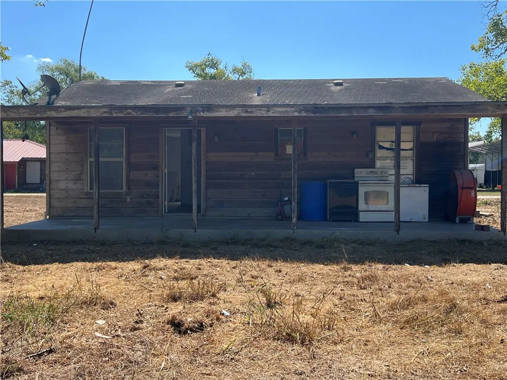 295 Mystic Drive George West, TX 78022