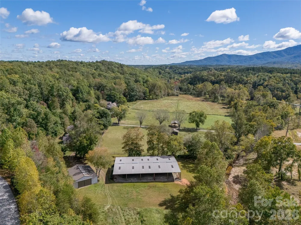 000 Deep Gap Farm Drive #2021 Mill Spring, NC 28756