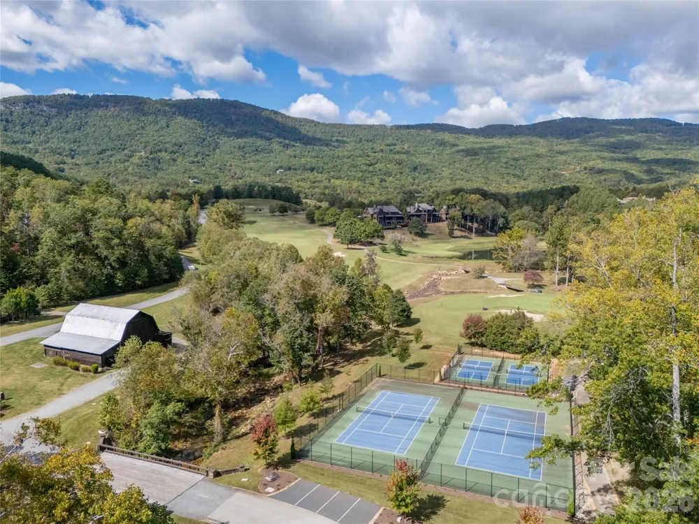 000 Deep Gap Farm Drive #2021 Mill Spring, NC 28756