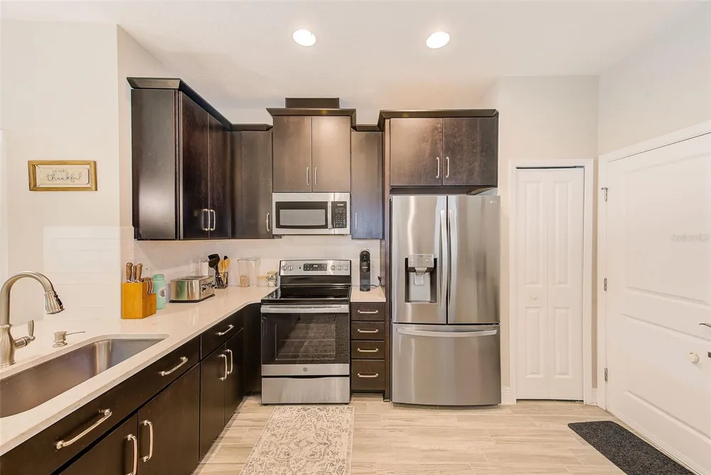 2441 FOGGY CREEK CIRCLE Clearwater, FL 33764