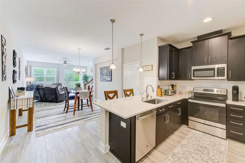 2441 FOGGY CREEK CIRCLE Clearwater, FL 33764