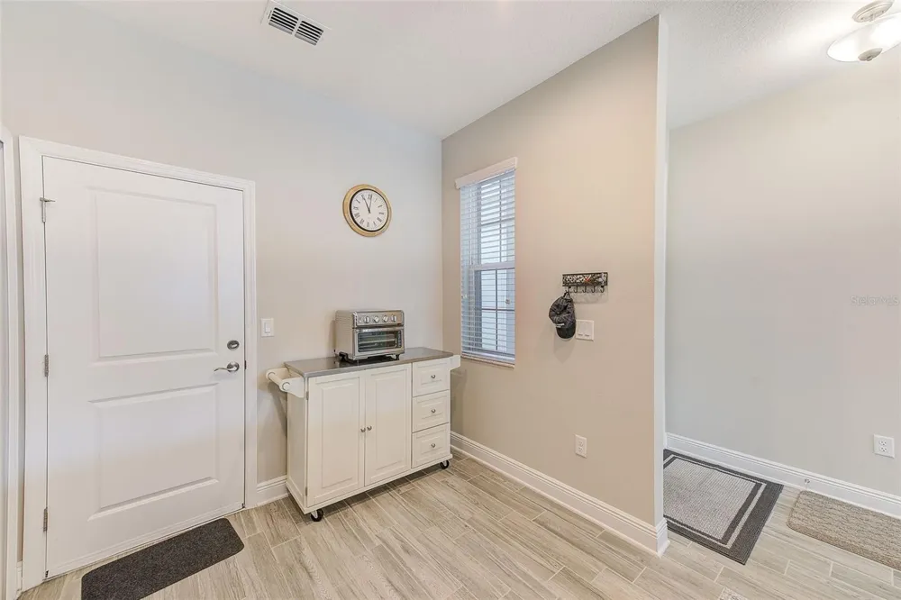 2441 FOGGY CREEK CIRCLE Clearwater, FL 33764