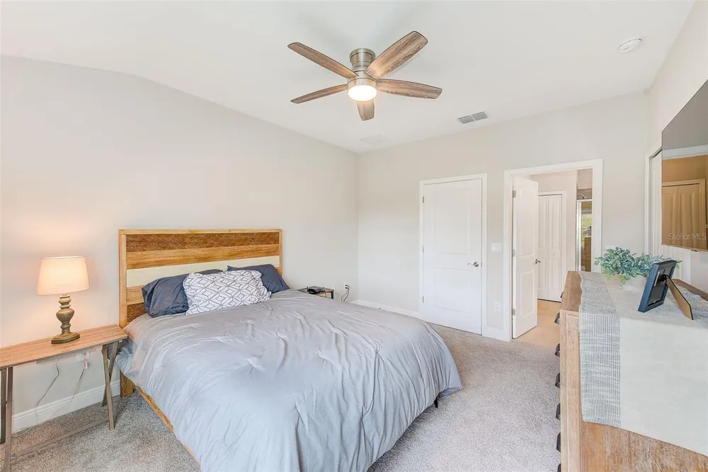 2441 FOGGY CREEK CIRCLE Clearwater, FL 33764