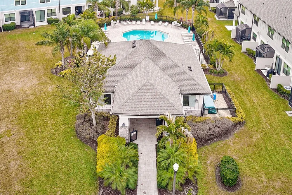 2441 FOGGY CREEK CIRCLE Clearwater, FL 33764