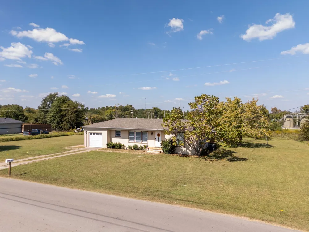 429 E Ohio Street Van, TX 75790