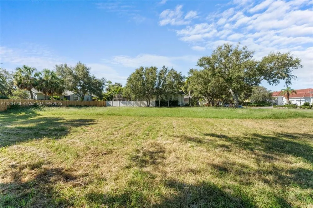 2207 54th ST S St Petersburg, FL 33707