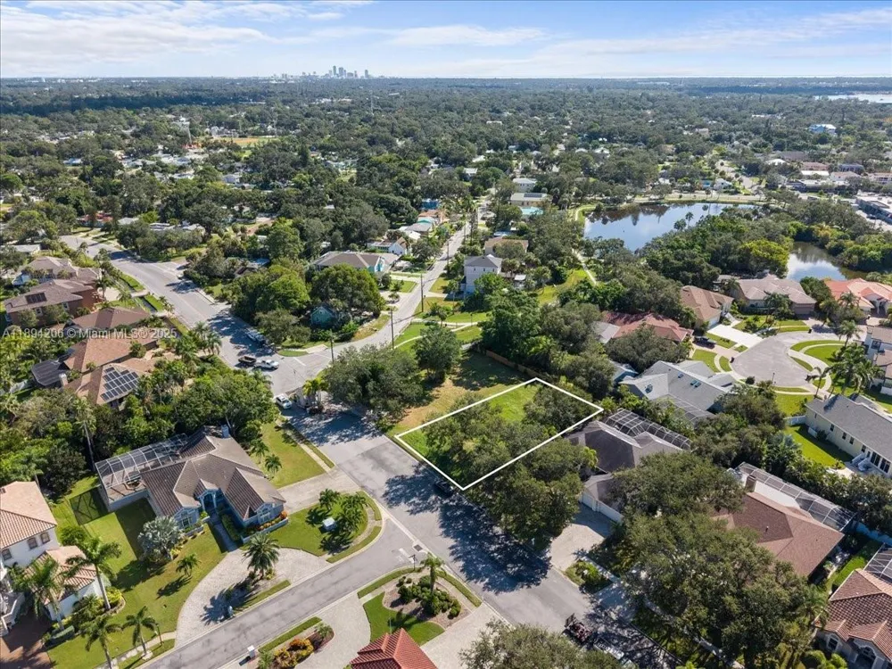 2207 54th ST S St Petersburg, FL 33707