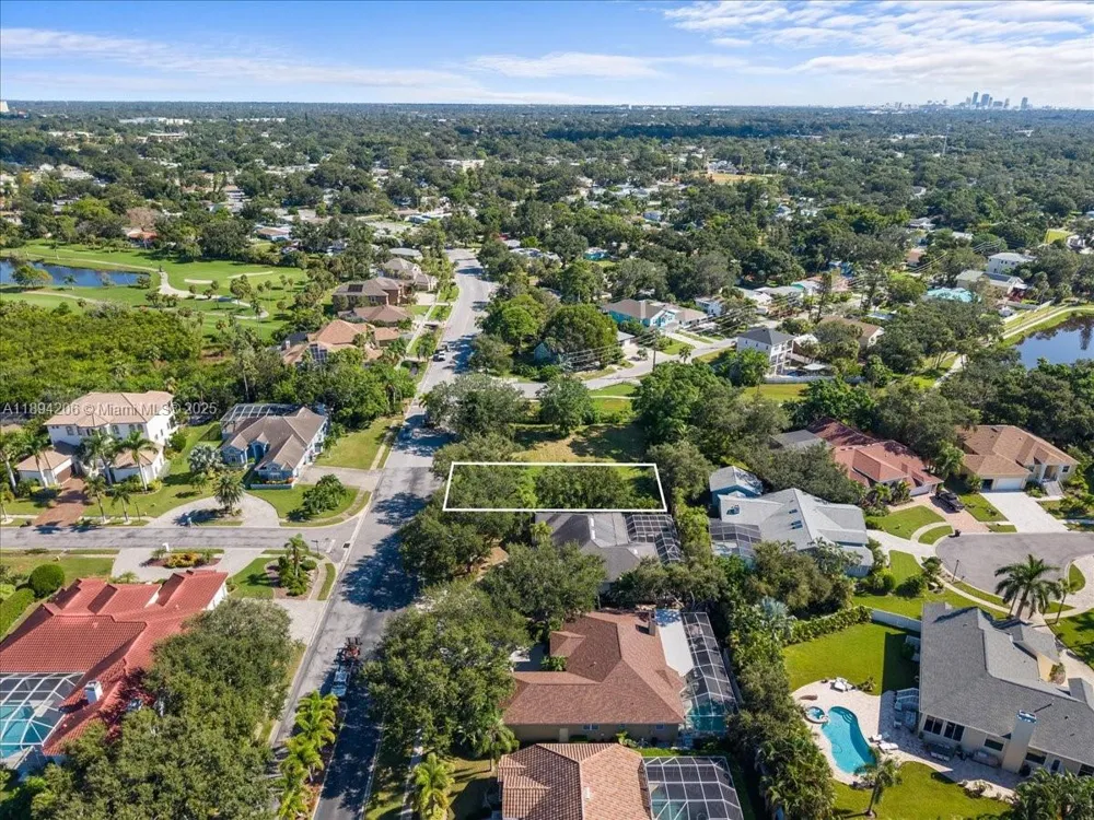 2207 54th ST S St Petersburg, FL 33707
