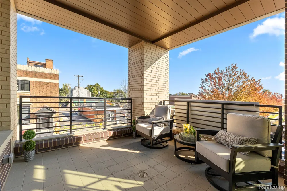 156 Center Unit 201 Northville City, MI 48167